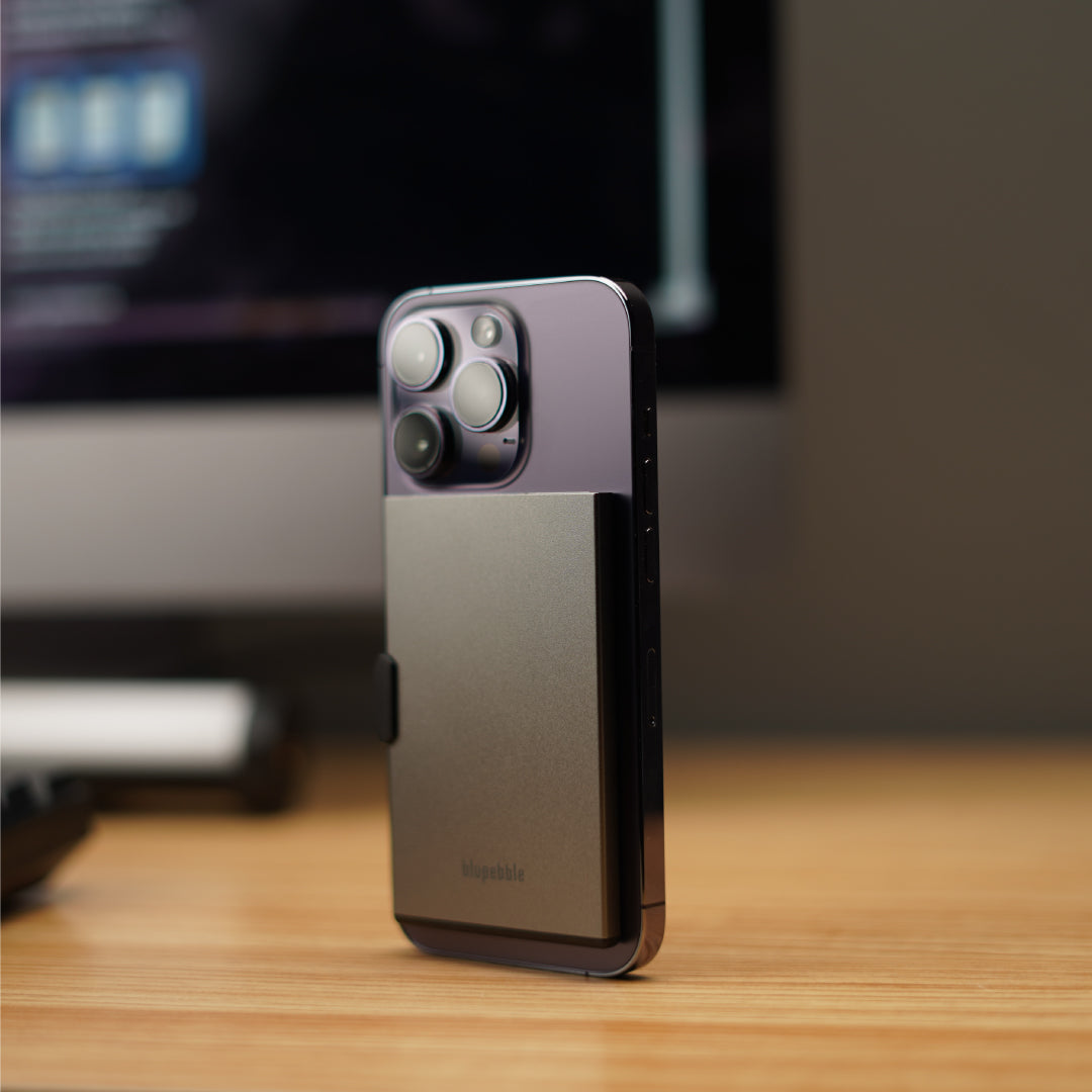 Blupebble 3-Card Standard Sized Magnetic Card Holder with RFID Protection, Titanium