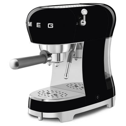 Smeg 50's Style Espresso Coffee Machine with Pump, Stainless Steel filter holder, Metal Steam Lever, Thermoblock Heating system, 15 Bar Pressure, Removable Drip tray with water indicator, Steam option, Stop Flow Function, Black, ECF02BLUK